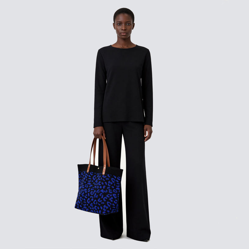 Sac fourre-tout en tricot à motifs bleu foncé